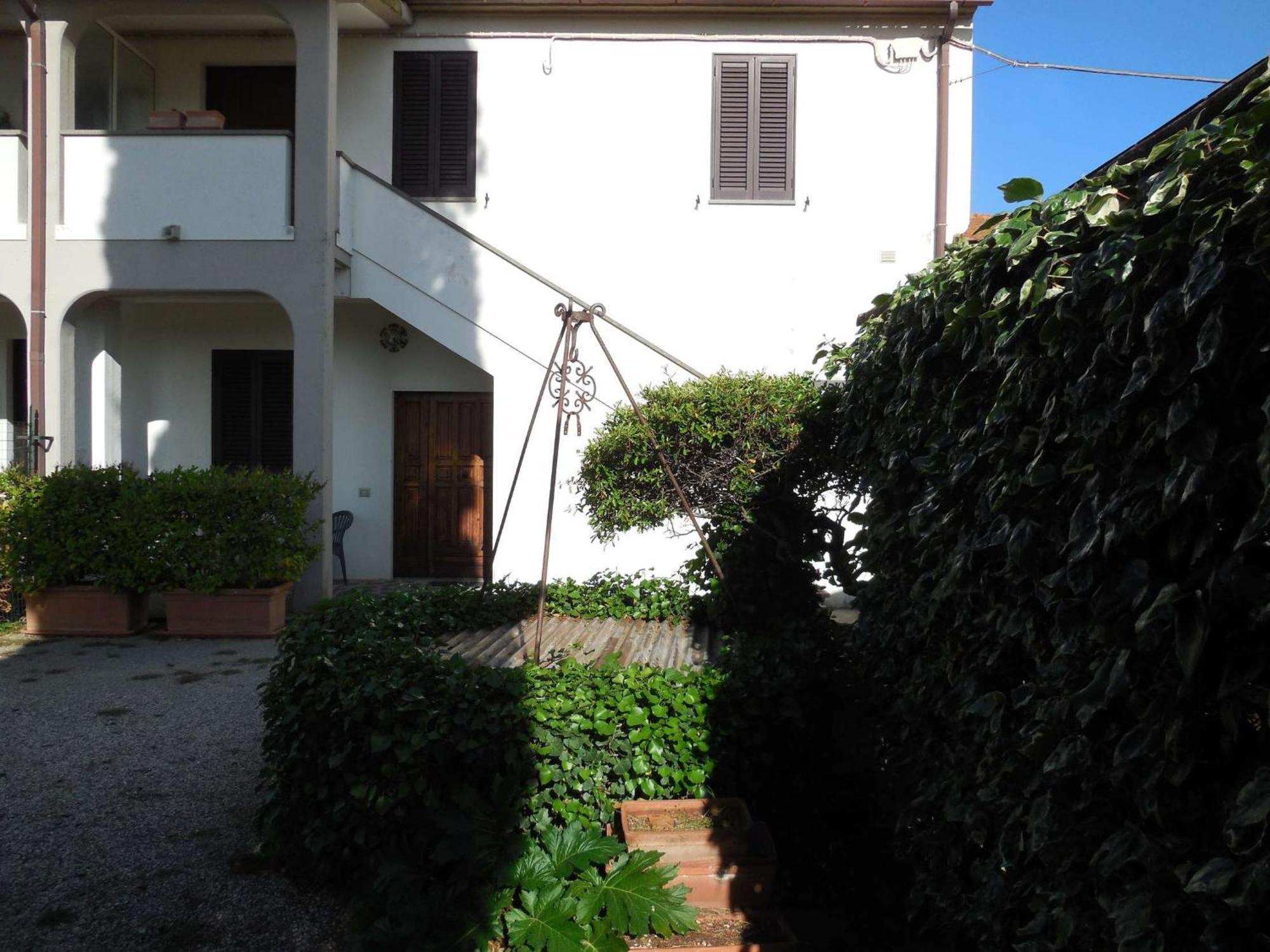 Podere Tre Cipressi Aparthotel Campiglia Marittima Exterior photo