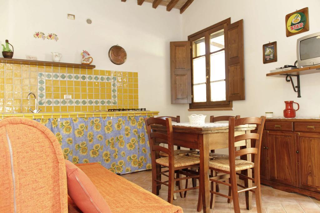Podere Tre Cipressi Aparthotel Campiglia Marittima Exterior photo