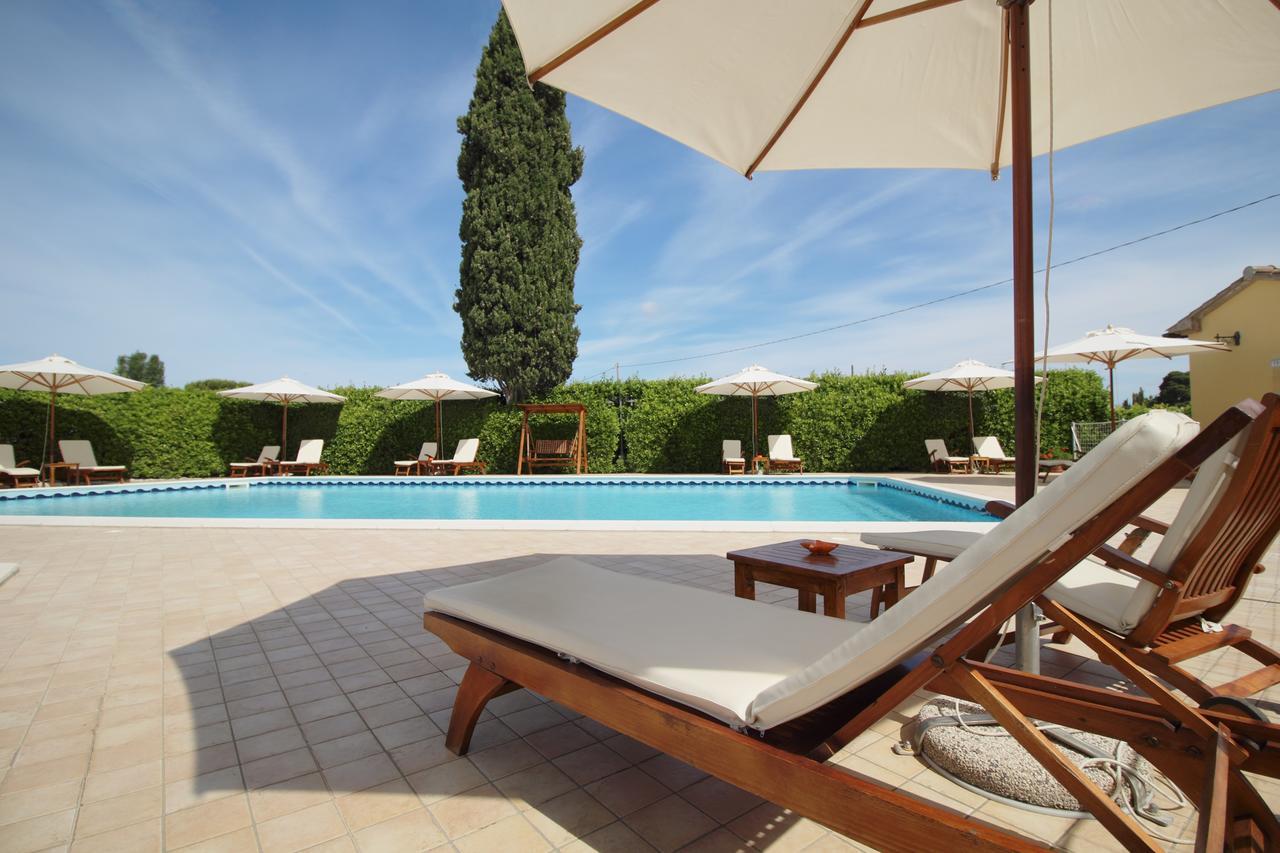 Podere Tre Cipressi Aparthotel Campiglia Marittima Exterior photo