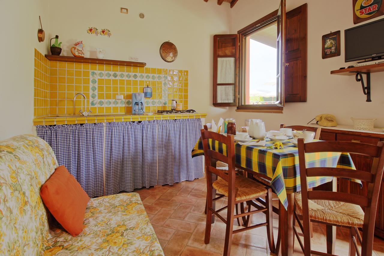 Podere Tre Cipressi Aparthotel Campiglia Marittima Exterior photo